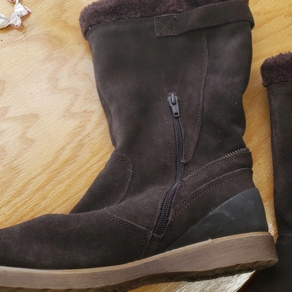 𝅺BARETRAPS Lantana women's size 7M brown suede zip boots